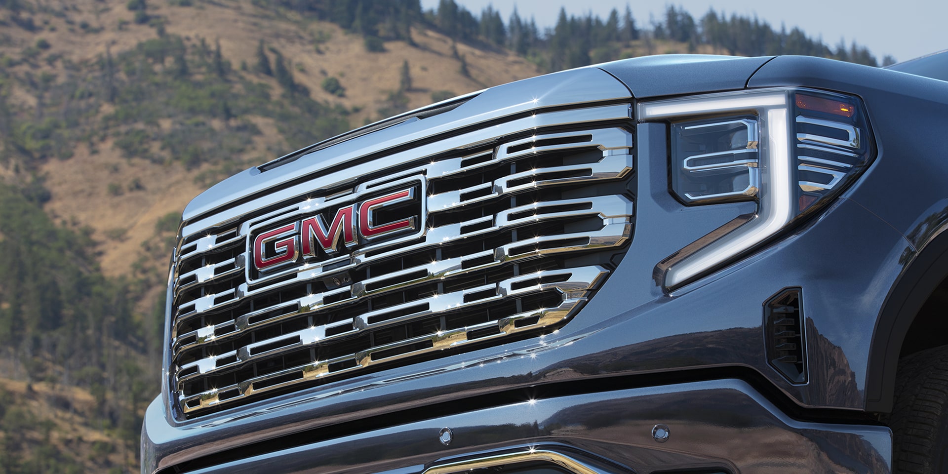 2026 GMC sierra Design: Exterior Signature LED Daytime Running Light