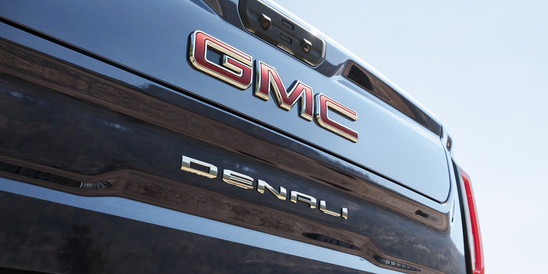 2026 GMC sierra Design: Exterior Chrome Outside Mirror