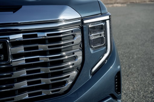 2024 GMC sierra Design: Exterior Signature LED Daytime Running Light