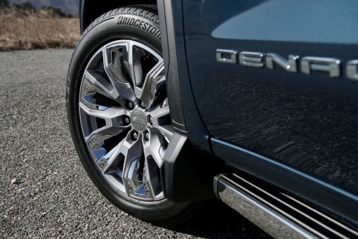2024 GMC sierra Design: Exterior 22" Wheel