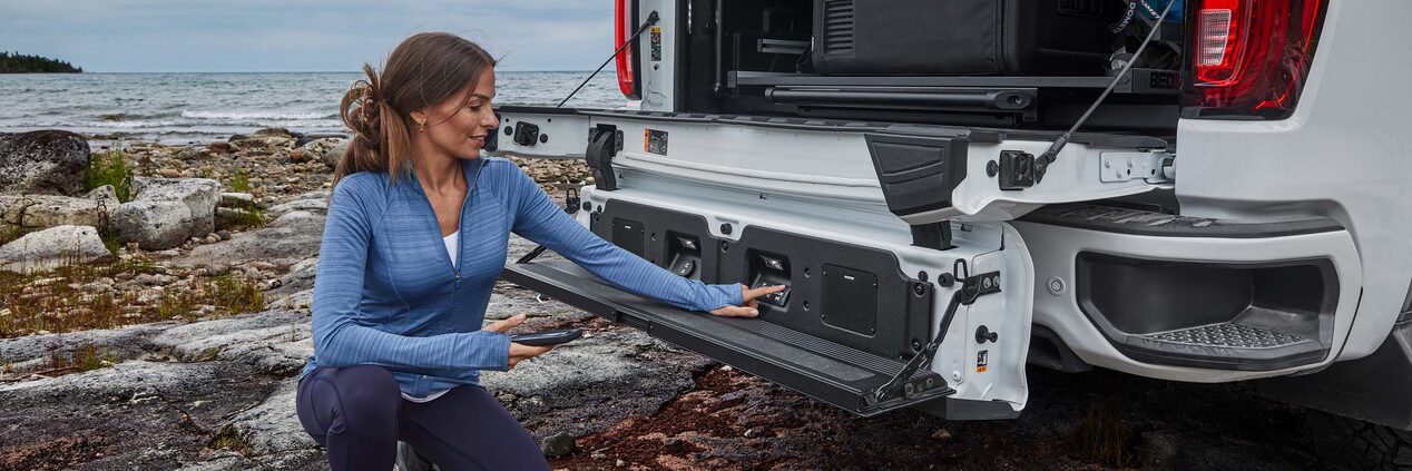 GMC Sierra MultiPro Audio System by Kicker