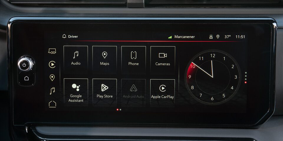 Close-Up on the GMC Sierra HD Infotainment System Menu