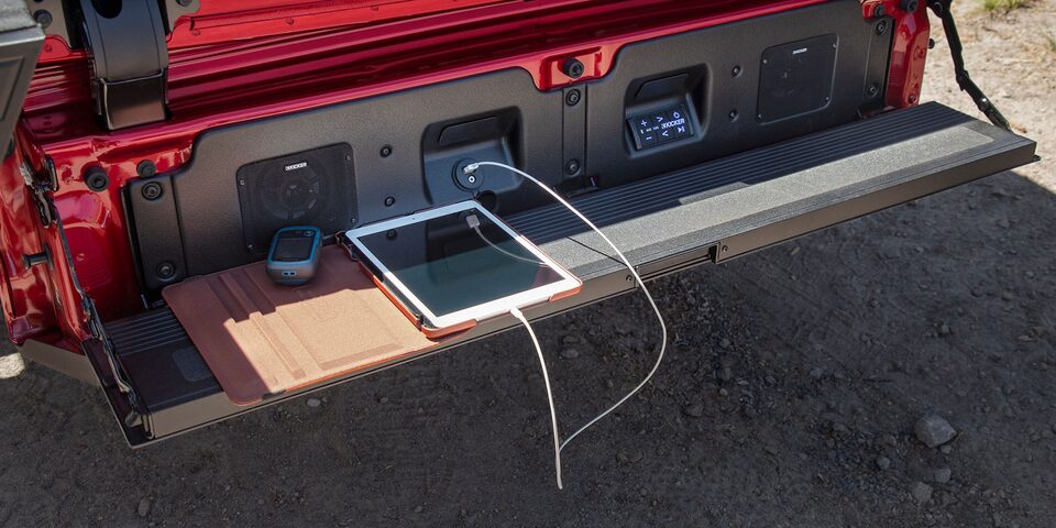 Close-up of the MultiPro Audio Syatem of the Sierra 1500 Pickup Truck