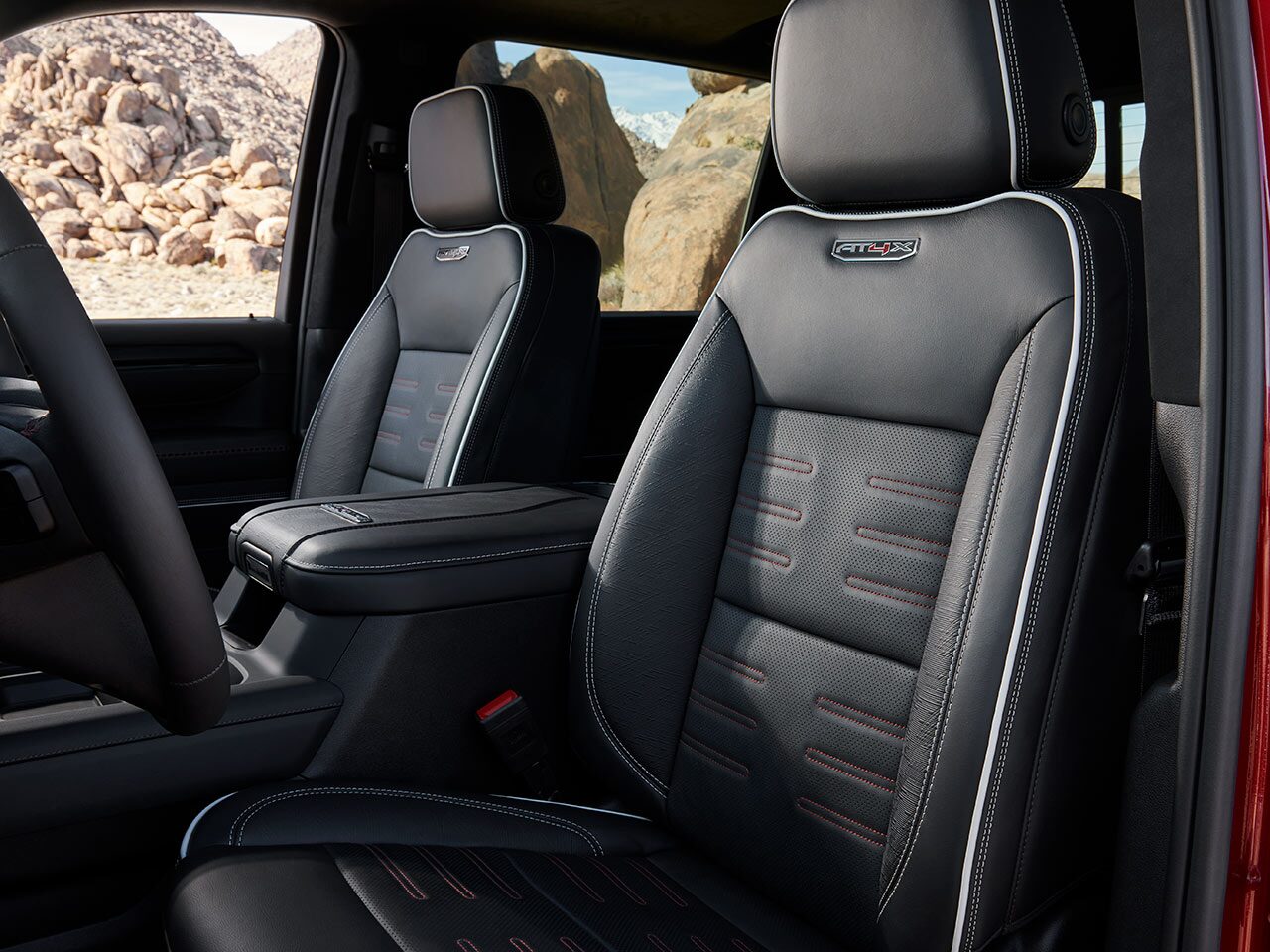 The Front Row Interior Seats of the 2026 GMC Sierra HD Heavy Duty Truck